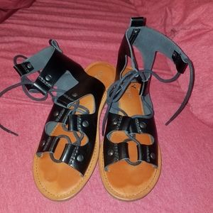 American Eagle Sandals